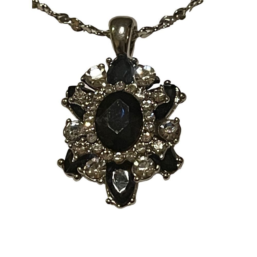 NWT Charter Club Crystal & Stone Cluster Pendant Necklace
